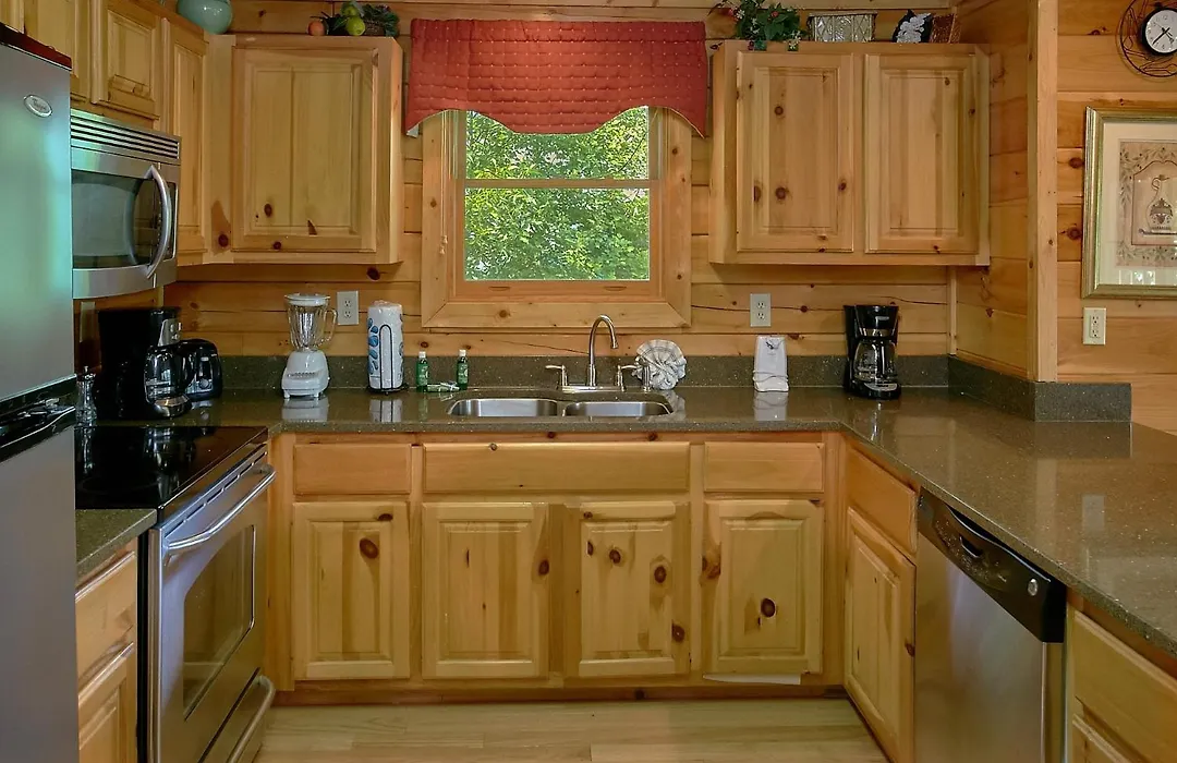 A Mountain View Theater Lodge Holiday Home-1