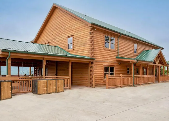 Sugarland By Avantstay Sleeps 28 Home Theatre Two Hot Tubs Indoor Pool Incredible Views Pigeon Forge